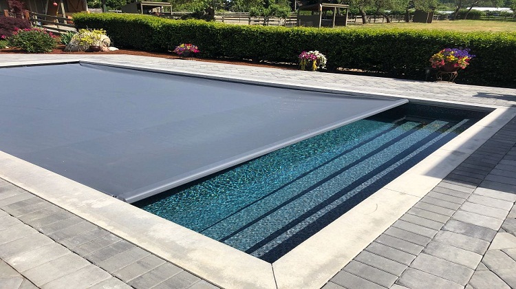 Retractable Solar Pool Covers